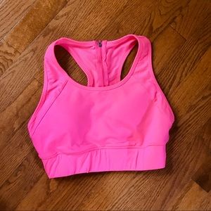 Jessica Simpson | Pink Sports Bra
